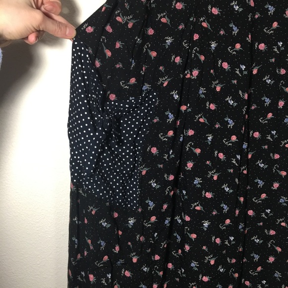 Vintage Jeffrey and Dara by Linda Hutley Flowy Black Floral Jumpsuit w/ Pockets - Picture 4 of 8